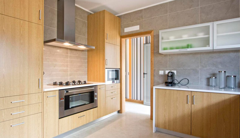 Móveis por medida para a renovação de cozinhas no Algarve